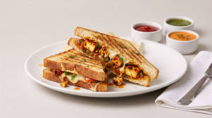 Tandoori Paneer Sandwich