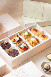 Box 6 - Floral