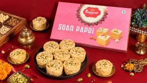 Soan Papdi Golden Flakes Gift Box 400 G