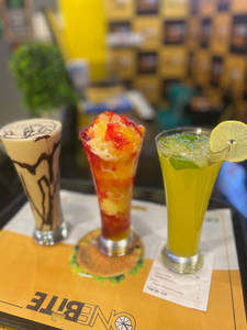 Shakes