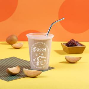 Chikoo Gulkand Milkshake