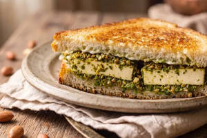 Thecha Paneer Sandwich