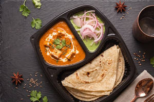 Paneer Makhani With 2 Rumali Roti
