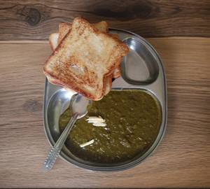 Green Pav Bhaji With SliceBread with cheese