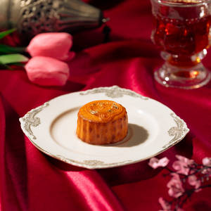 Carrot And Mawa Mooncake
