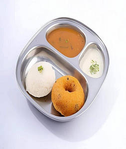 Idli Vada Sambar (2 Pcs)