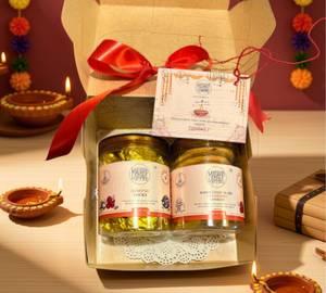 Sweet Crunch Duo Hamper (Eggless)