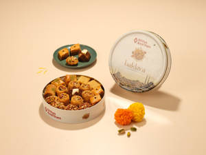 Grand Baklava Tin
