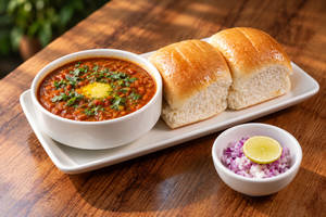 Paneer Bhurji With Pav