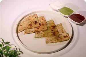 Combo Aloo Green Peas Paratha (2 Pcs)