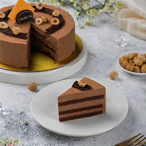 Signature Eggless Crunchy Cake