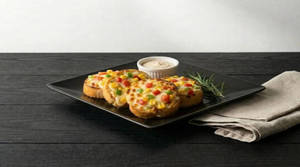 Supreme Veg Cheese Garlic Breads ( 4 Pcs. )