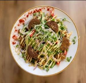 Falafel Salad