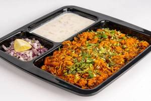 Schezwan Tawa Pulav