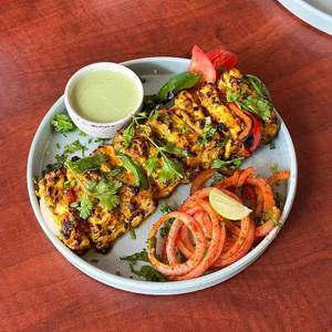 Achari Paneer Tikka [8 Pcs]