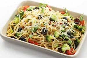 Oven Dried Tomato & Broccoli Aglio -e-olio Pasta