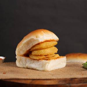 Potato Bhajji Pav