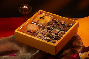 Bloom & Bliss Gift Box (2)