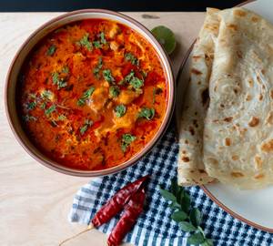 Kerala Paratha With Chicken Curry