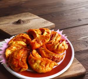 Paneer Fried Momos (8 Pieces)