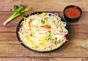 Vegetable Hakka Noodles
