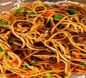 Egg Chicken Hakka Chawmin