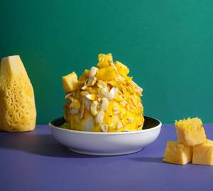 Pina Colada Gola With Ice Cream