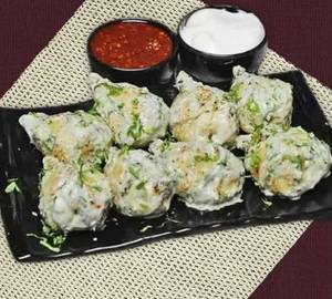 Paneer Afghani Momos (8 Pieces)