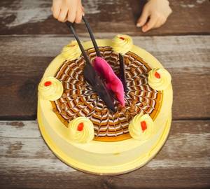 Butterscotch Cake (1 Pound)