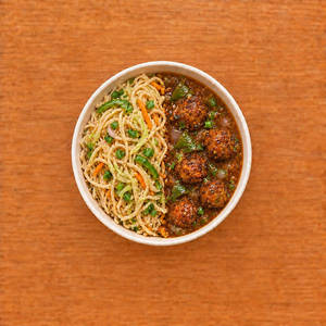 Veg Manchurian Gravy With Veg Hakka Noodles
