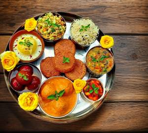 Semya payasam,puliharam,ravvakesari,ragi ambali,curd rise
