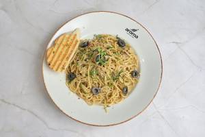 Chicken Aglio Olio Pasta