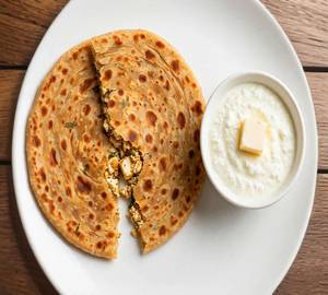 2 Paneer Paratha With Dahi And Butter