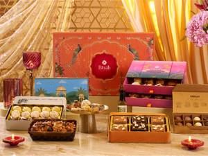 Diwali Grandeur Gift Hamper With Diyas