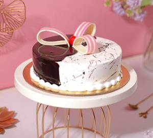Choco Vanilla Cake