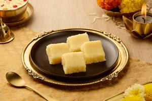 Khopra Pak (Coconut Barfi) (4 pcs)