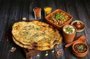 Timtim Famous Amritsari Aloo Kulcha 2pc Meal+tadka Chach+1 Gulab Jamun