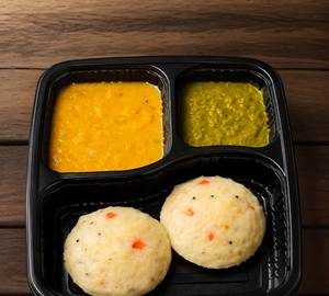 Vegetable Rava Idly With Chutney & Murungai Podi