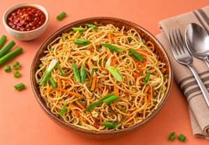 Veg Hakka Noodles