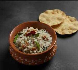 Coconut Rice With Appalam [2 Pieces]