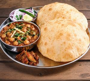 Chole Bhature (2Pc)