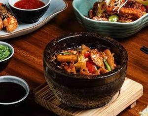 Chicken In Hot Garlic Sauce
