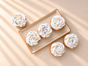 Vanilla Sprinkles Cupcakes (Box of 6) Eggless