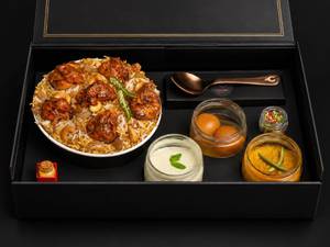 Premium Charcoal Chicken Biryani (1 Kg)
