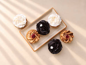 Assorted Cupcakes (SBR) (box of 6) Eggless
