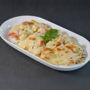 Thai Basil Chicken Flatbread