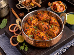 Tandoori Bhuna Chaap [8pcs]