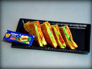 aloo mutter sandwich Cheese