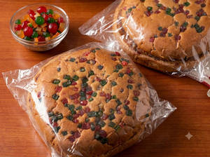 Tuti Fruit Bunn ( 2 Psc )