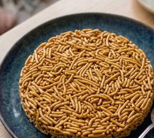  Sev Chikki [200 Grams]